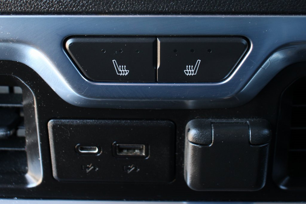 Used 2020 Chevrolet Silverado 2500 LTZ w/ LTZ Premium Package image 35