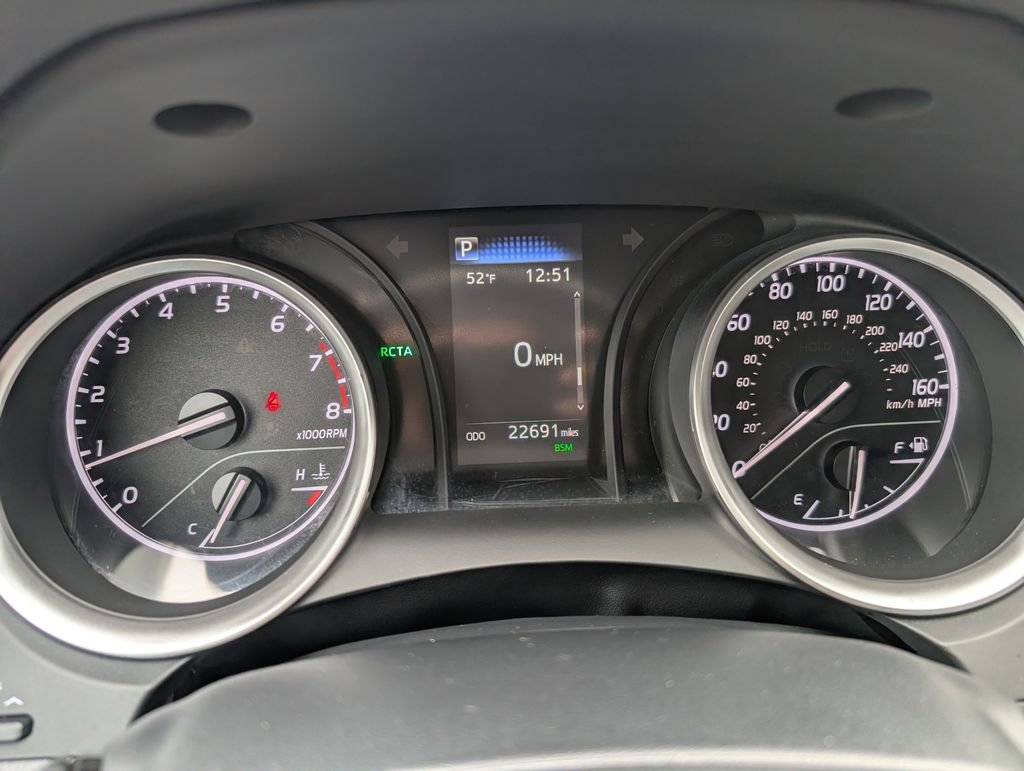 Used 2024 Toyota Camry LE w/ Convenience Package image 18