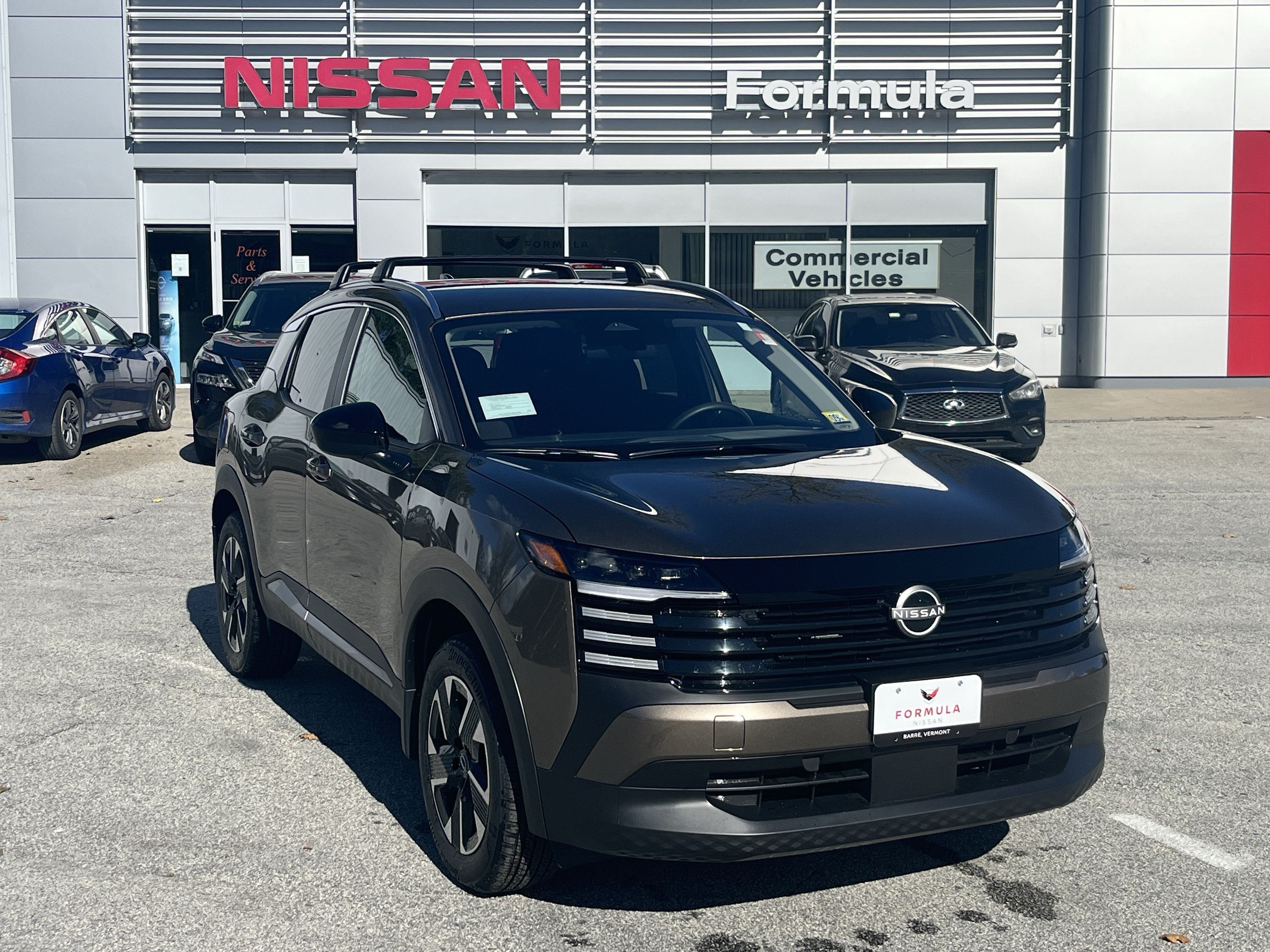 New 2027 Nissan Kicks SV AWD/4WD image 1