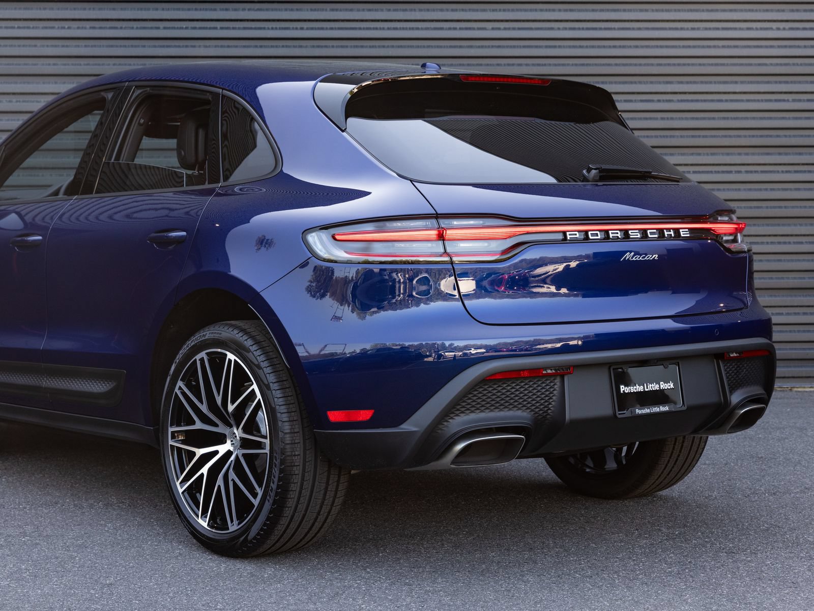 Certified 2026 Porsche Macan AWD/4WD image 11