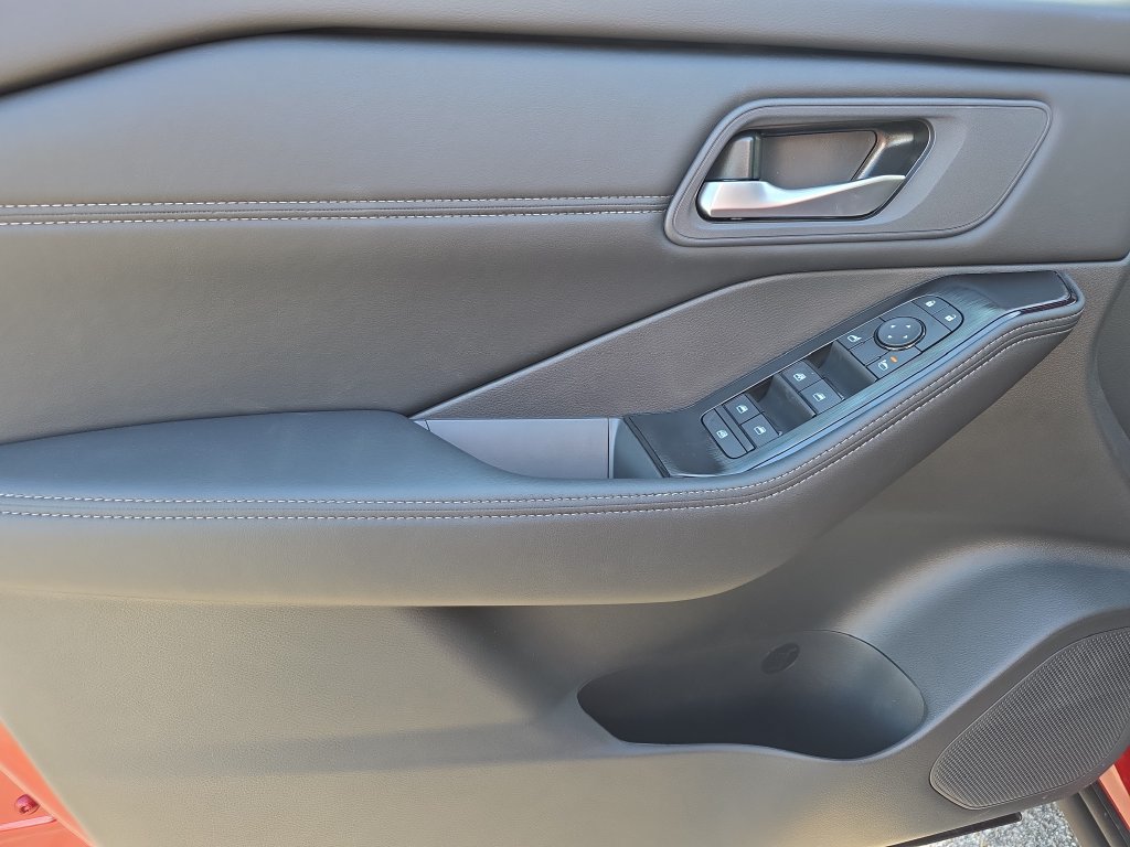 New 2026 Nissan Rogue Dark Armor FWD image 21