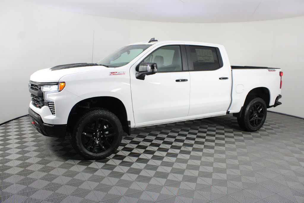 New 2026 Chevrolet Silverado 1500 LT Trail Boss w/ LT Trail Boss Premium Package AWD/4WD image 2