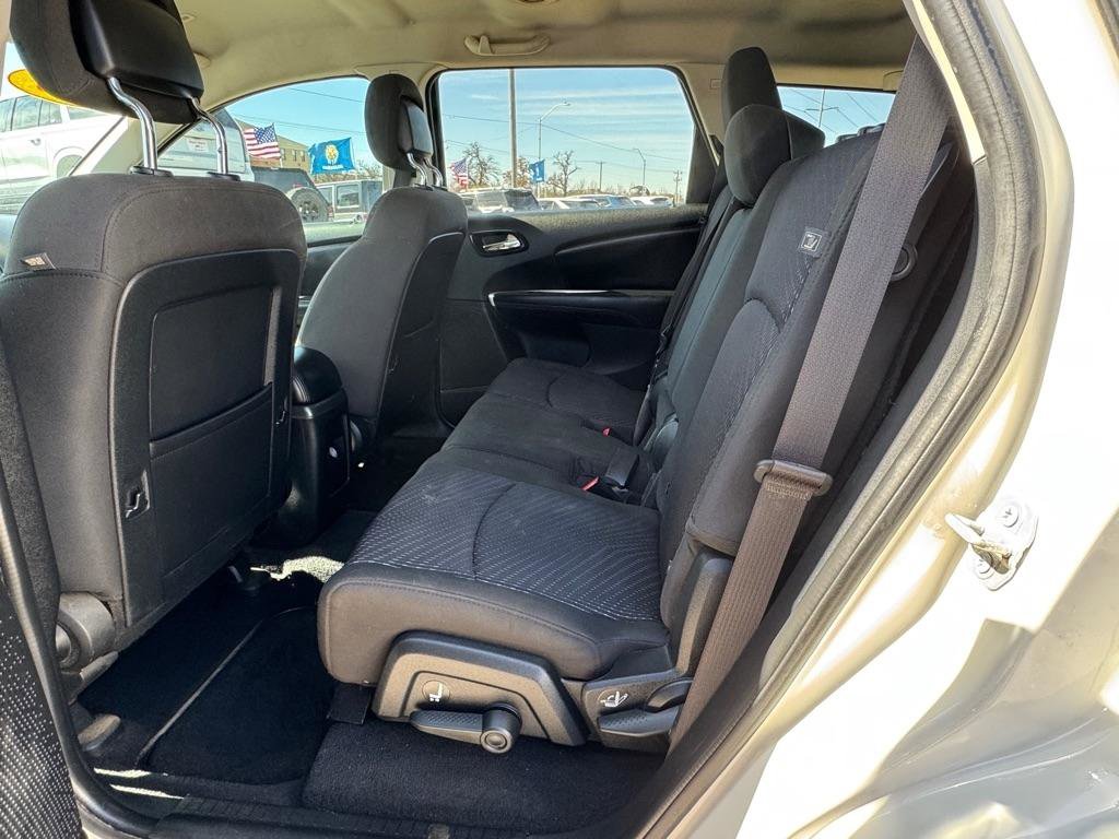 Used 2018 Dodge Journey SXT w/ Premium Group image 8