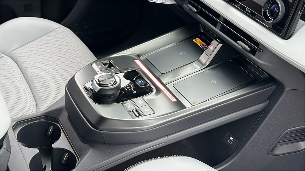 New 2026 Subaru Solterra image 14