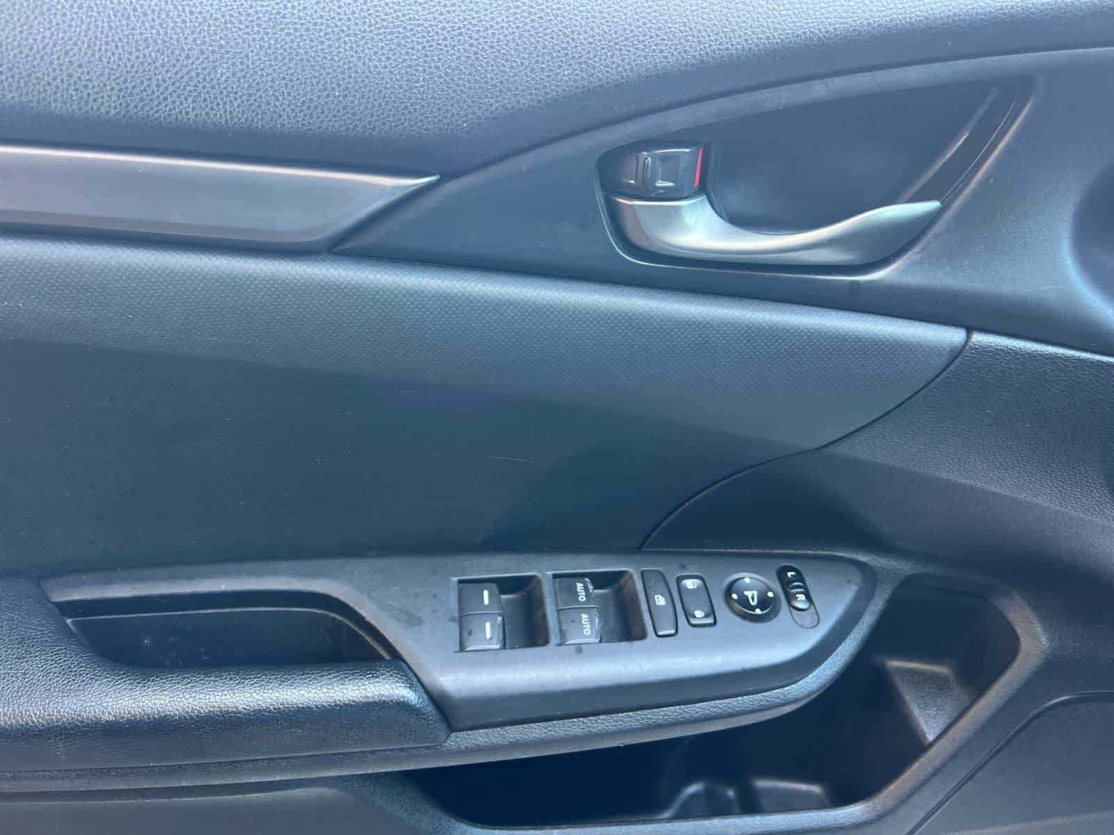 Used 2020 Honda Civic Sport image 13