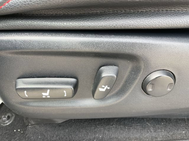 Used 2020 Toyota 4Runner SR5 AWD/4WD image 12