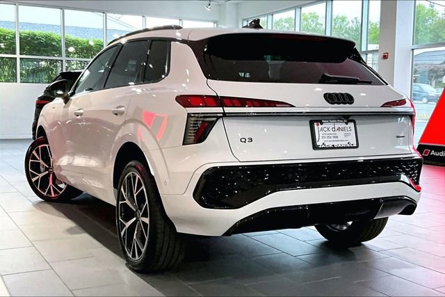 New 2026 Audi Q3 quattro 2.0T AWD/4WD image 3