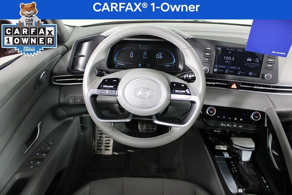 Certified 2025 Hyundai Elantra Sport image 5