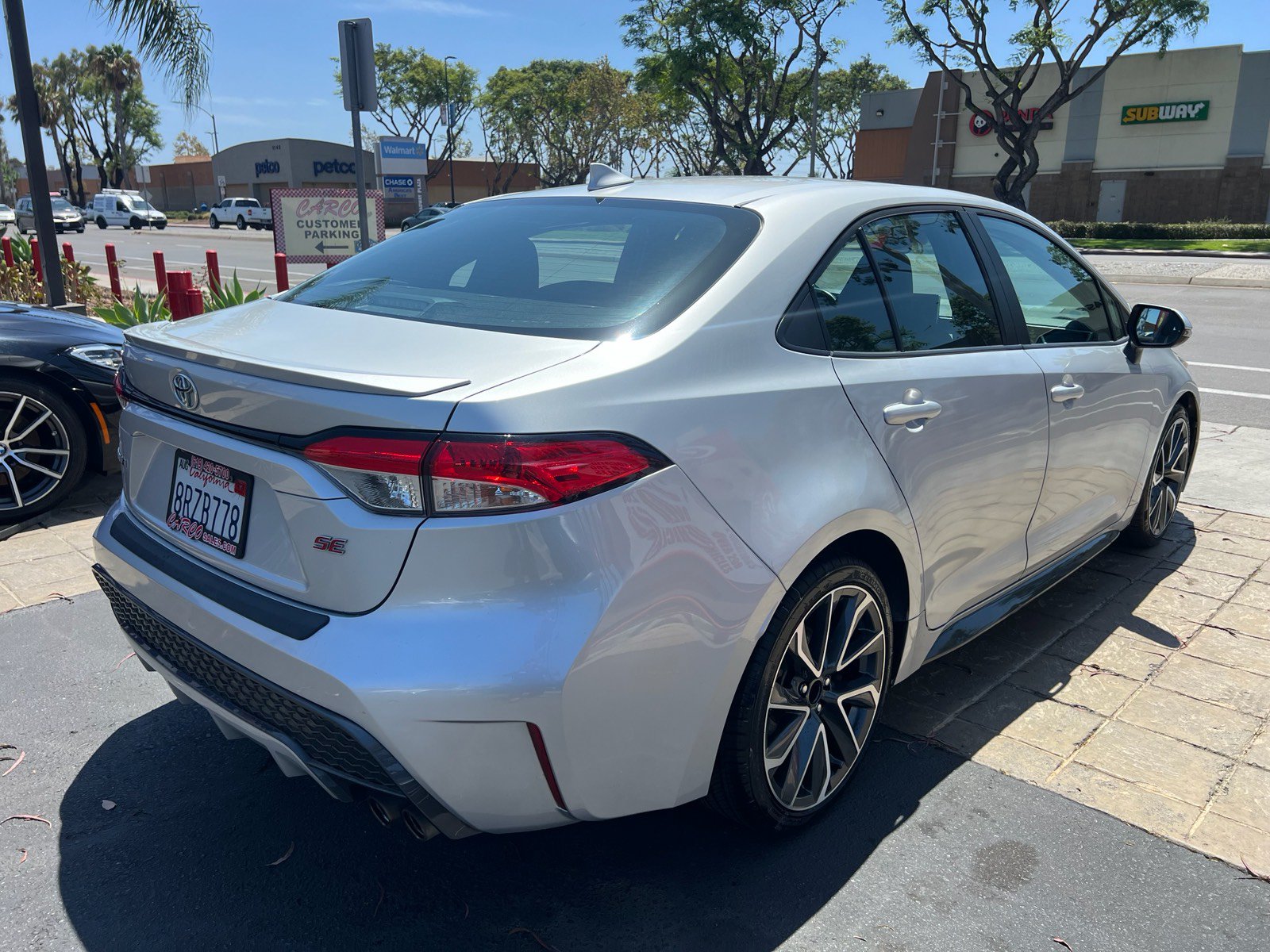 Used 2020 Toyota Corolla SE FWD image 8