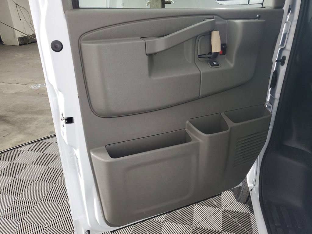 New 2026 Chevrolet Express 2500 w/ Driver Convenience Package RWD image 26