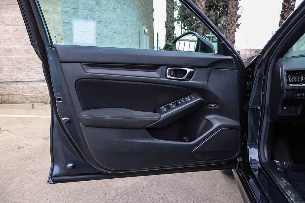 Used 2025 Honda Civic Sport image 22