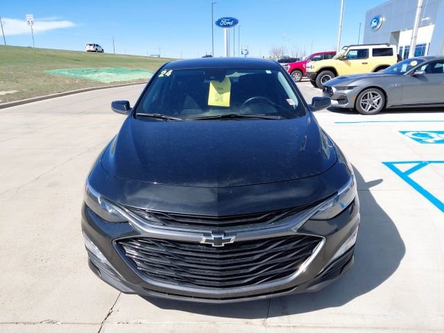 Used 2024 Chevrolet Malibu LT w/ Midnight Edition FWD image 8