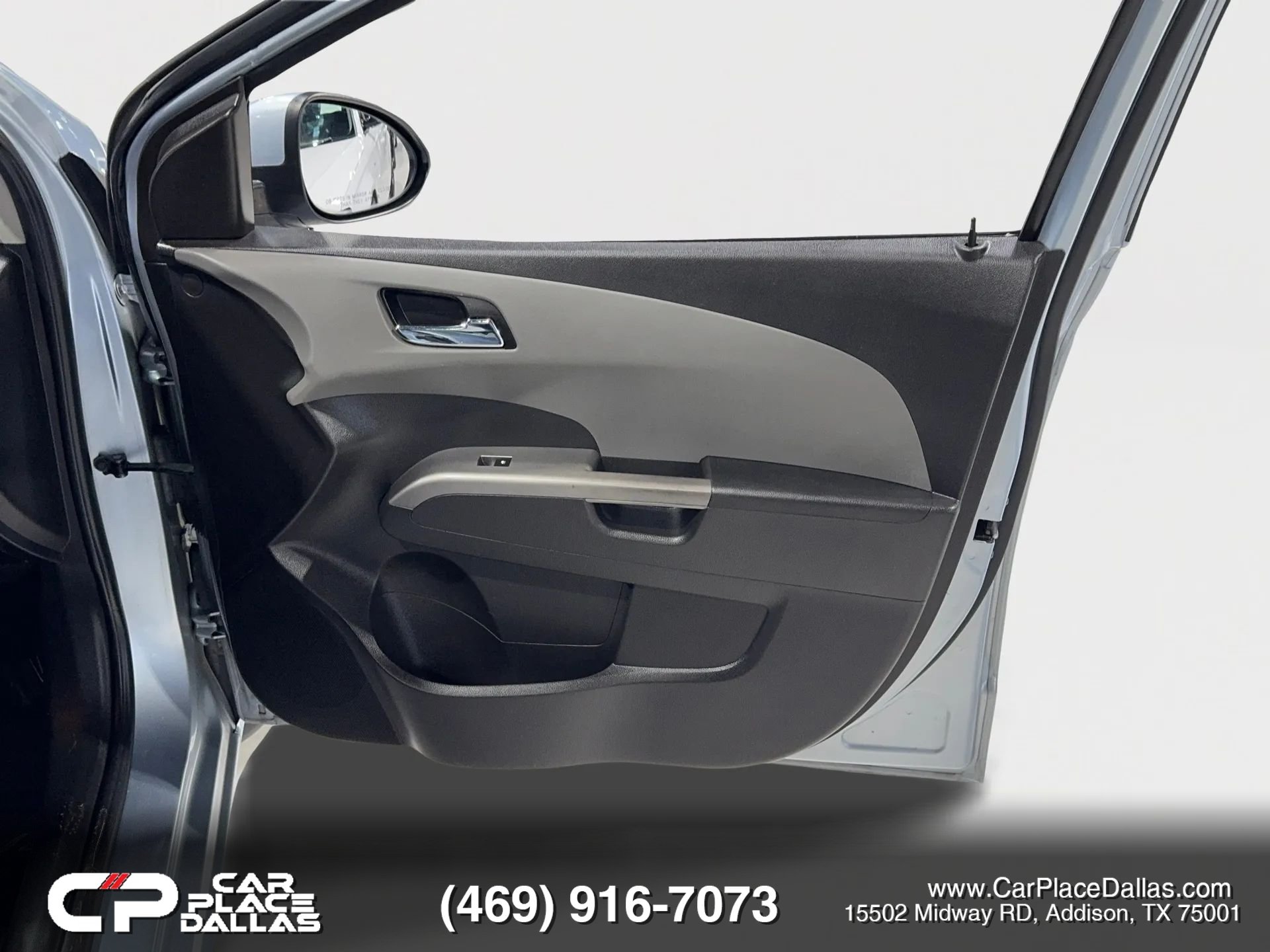 Used 2017 Chevrolet Sonic Premier FWD image 26
