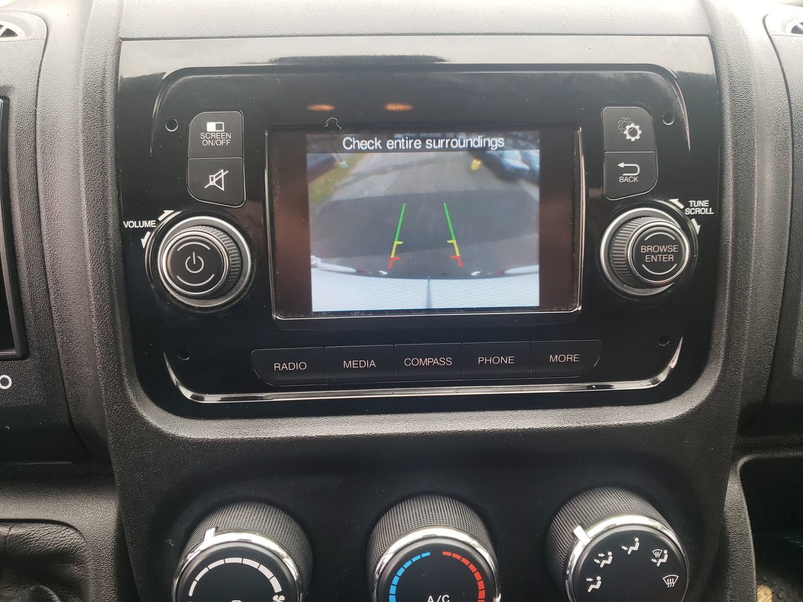 Used 2019 RAM ProMaster 2500 FWD image 3