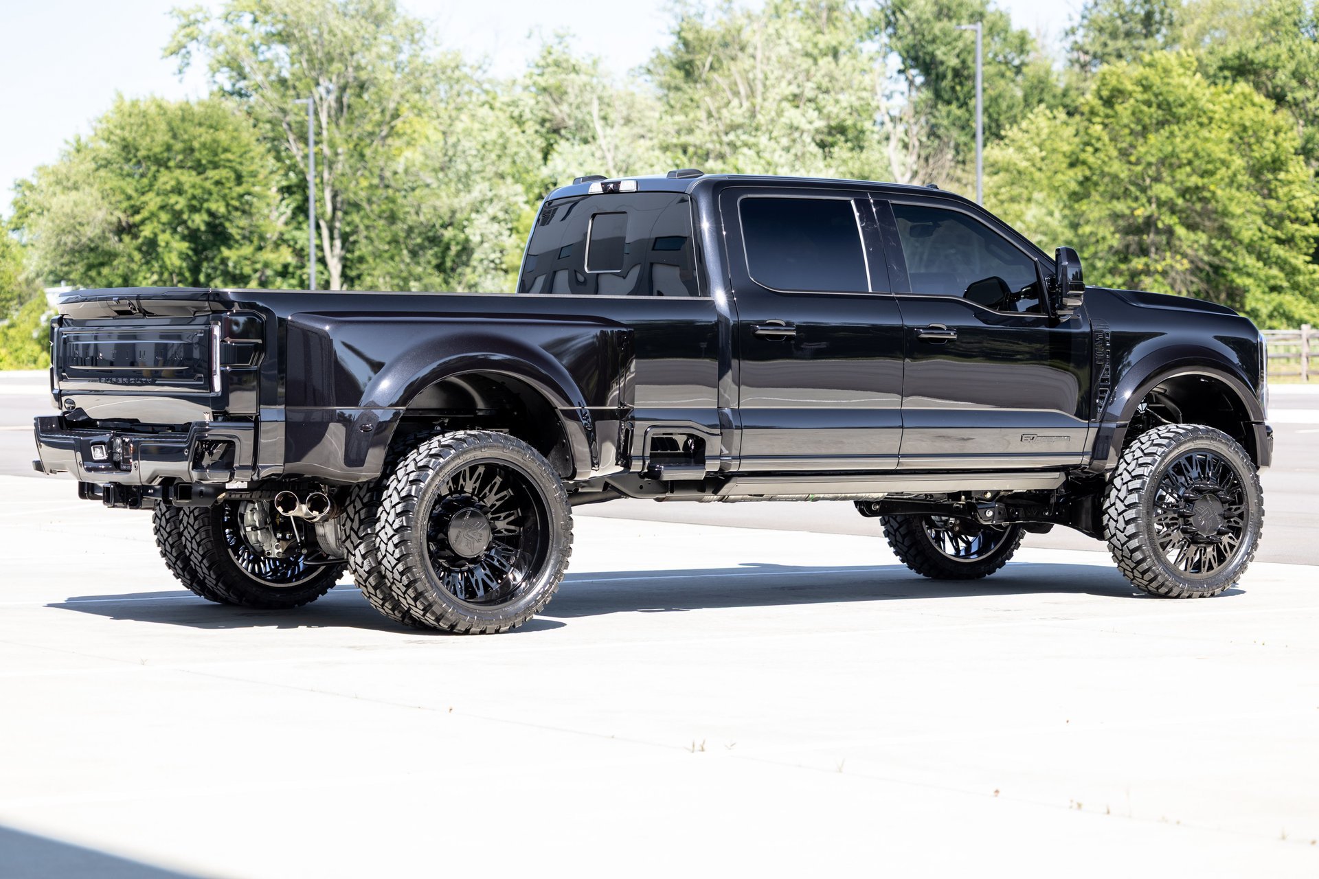 Used 2025 Ford F450 Platinum AWD/4WD image 13