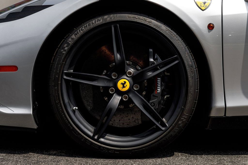 Used 2015 Ferrari 458 Speciale Coupe image 13
