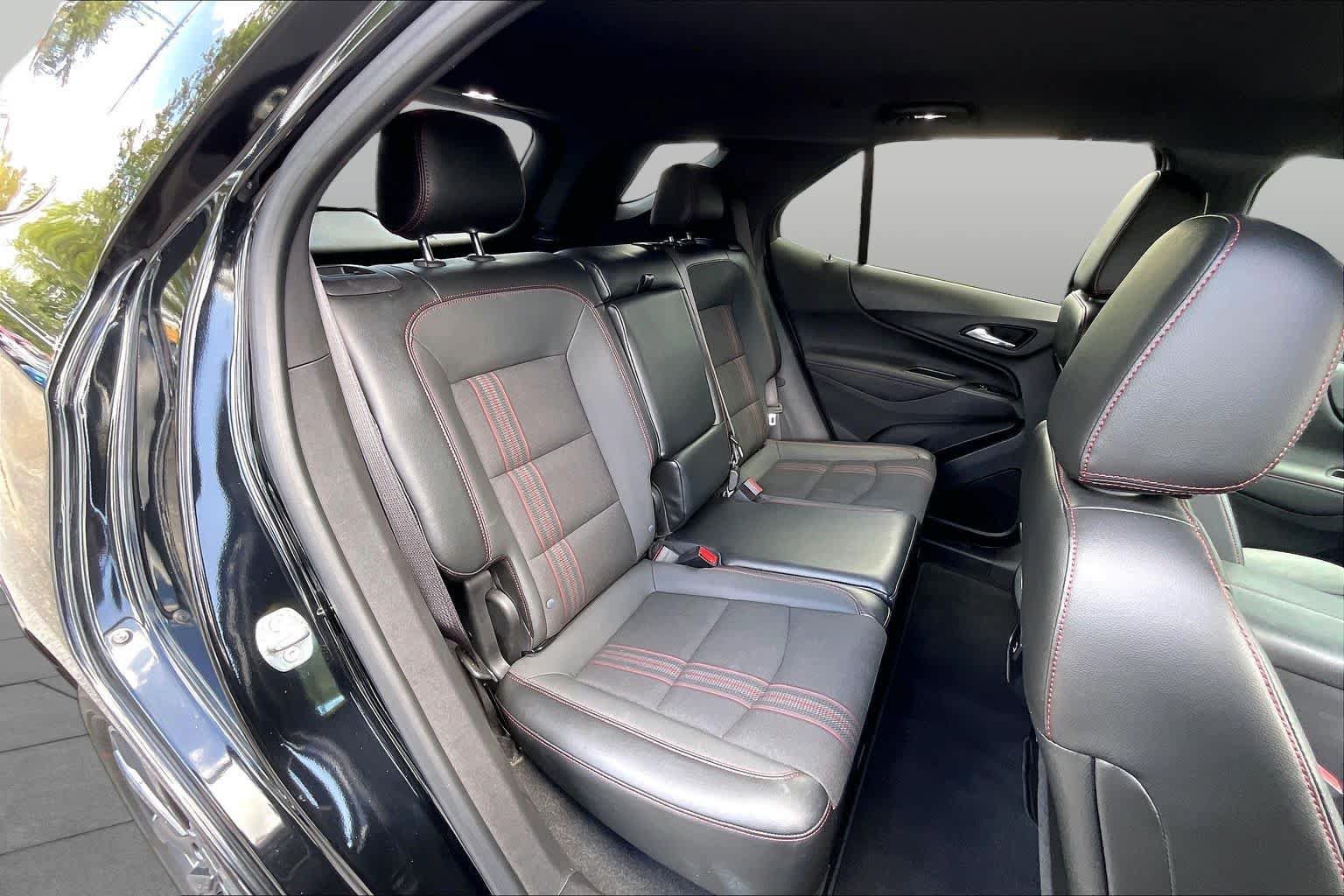 Used 2024 Chevrolet Equinox RS FWD image 50