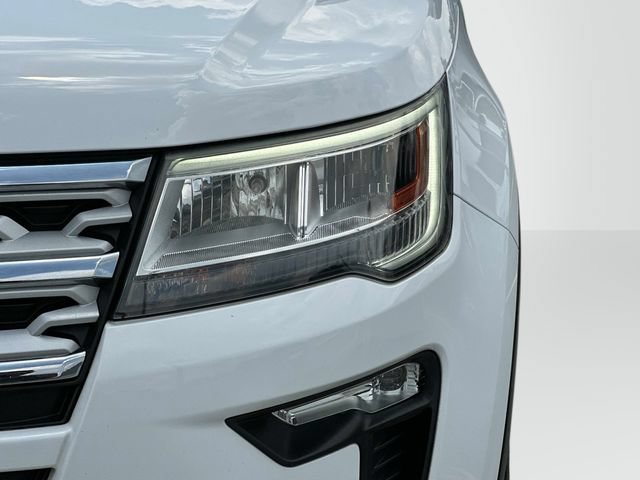 Used 2019 Ford Explorer XLT w/ Equipment Group 202A AWD/4WD image 27