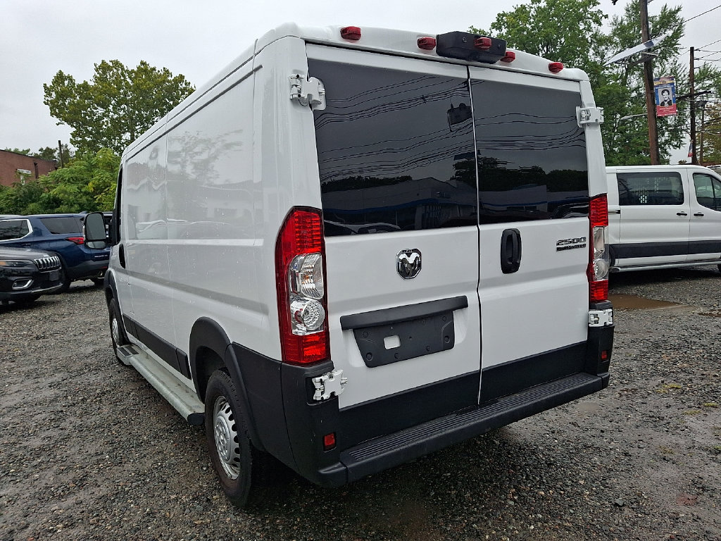 Used 2025 RAM ProMaster 2500 w/ U-Haul Equipment Group FWD image 6