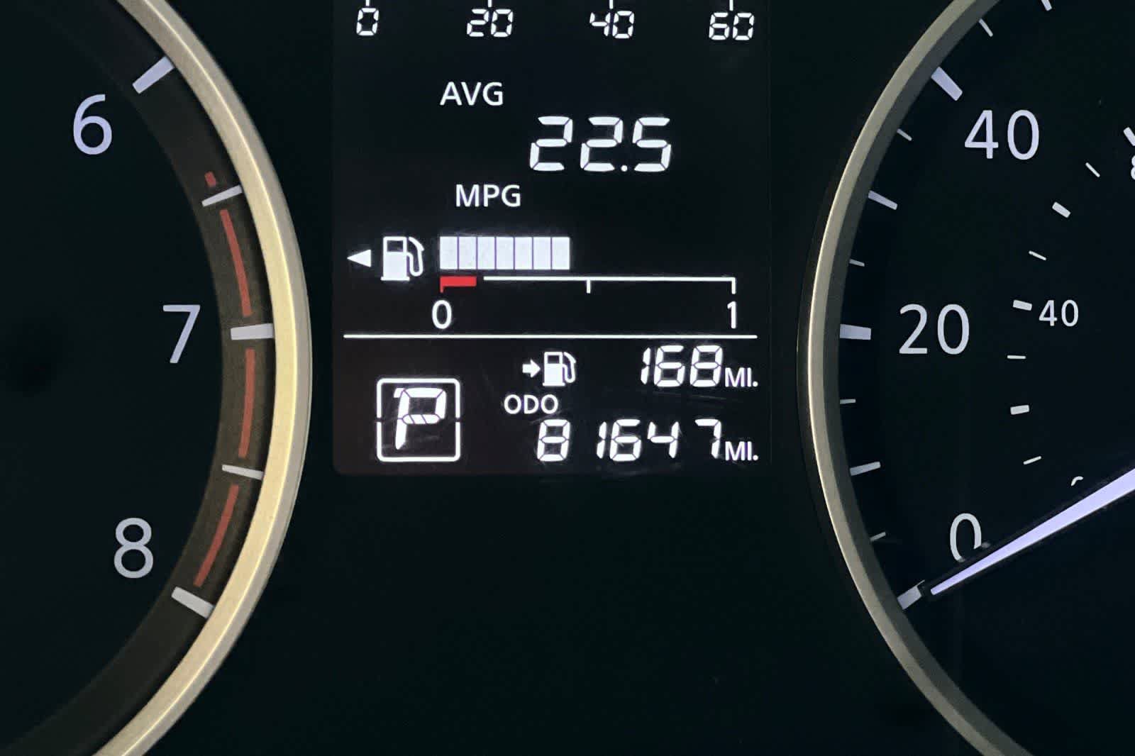 Used 2022 Nissan Versa S FWD image 23