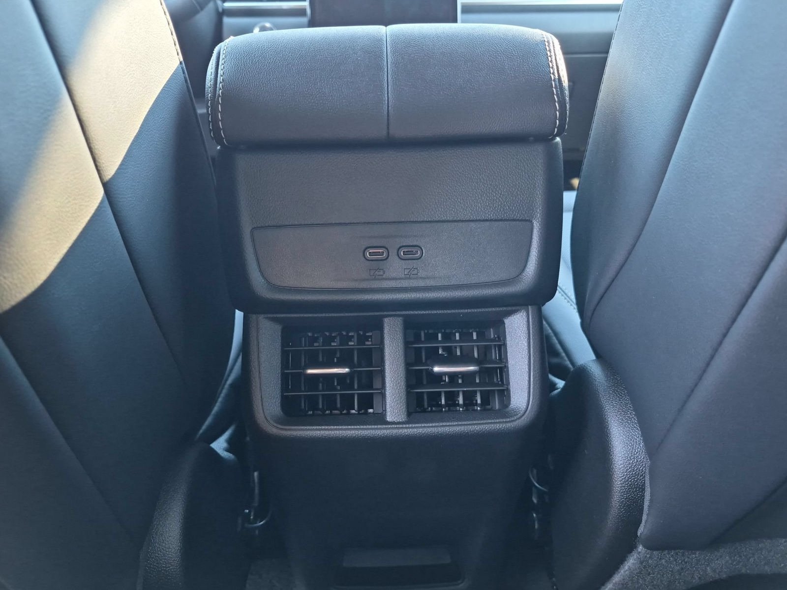 New 2027 GMC Terrain Elevation w/ Elevation Premium Package AWD/4WD image 26
