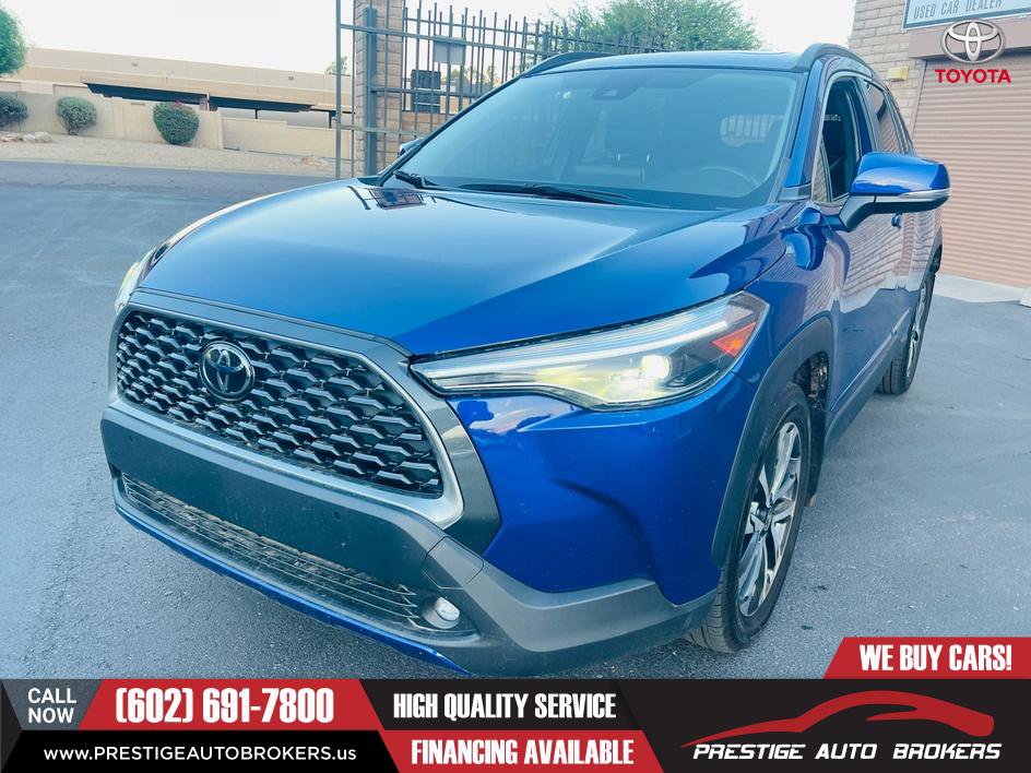 Used 2022 Toyota Corolla Cross XLE w/ Convenience Package AWD/4WD image 3