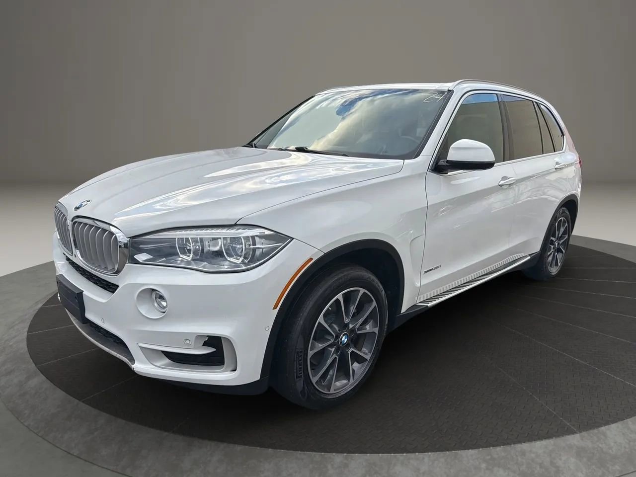 Used 2018 BMW X5 xDrive35i AWD/4WD image 1