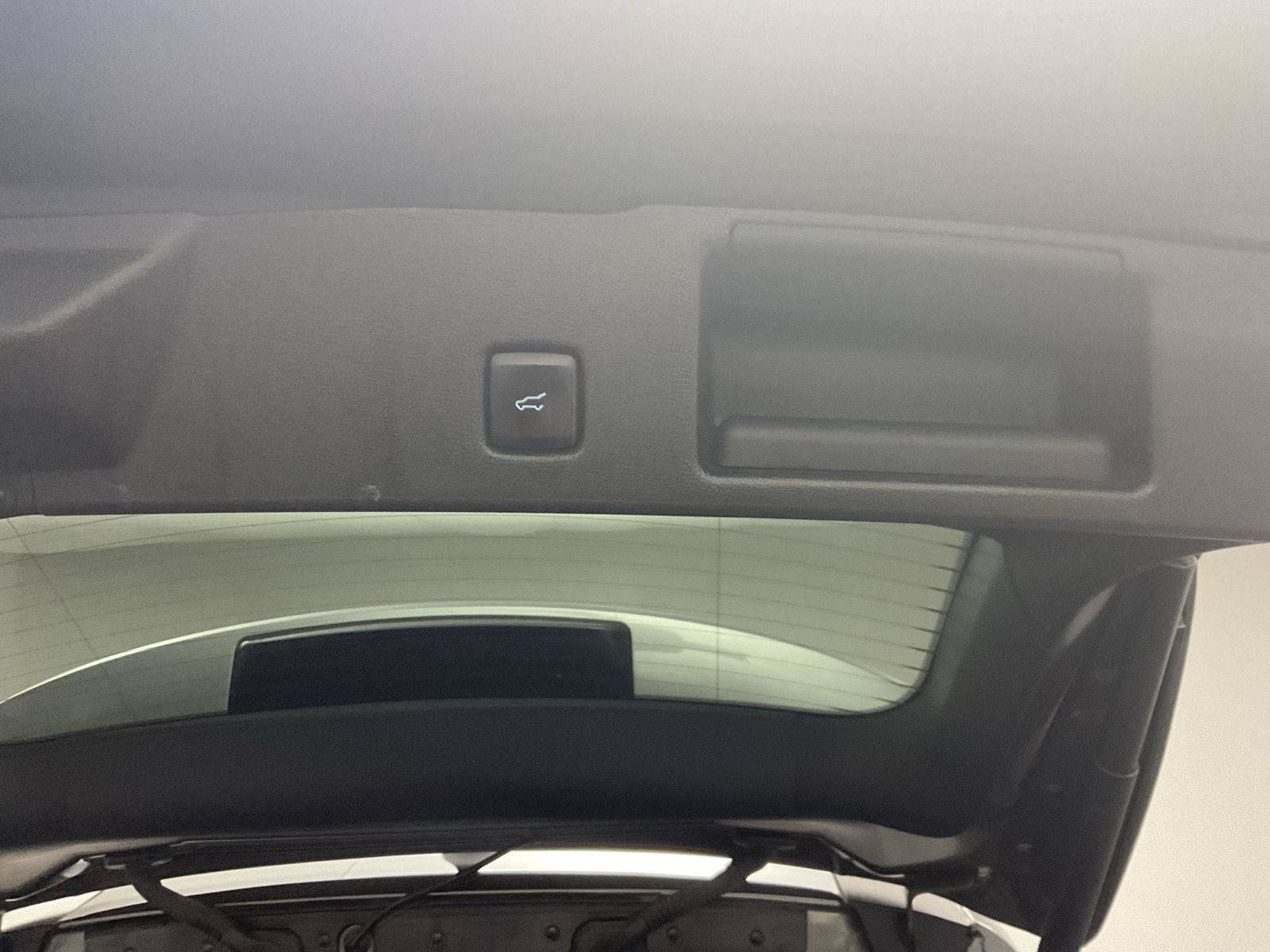 Used 2022 Ford Escape SE w/ SE Sport Appearance Package AWD/4WD image 29