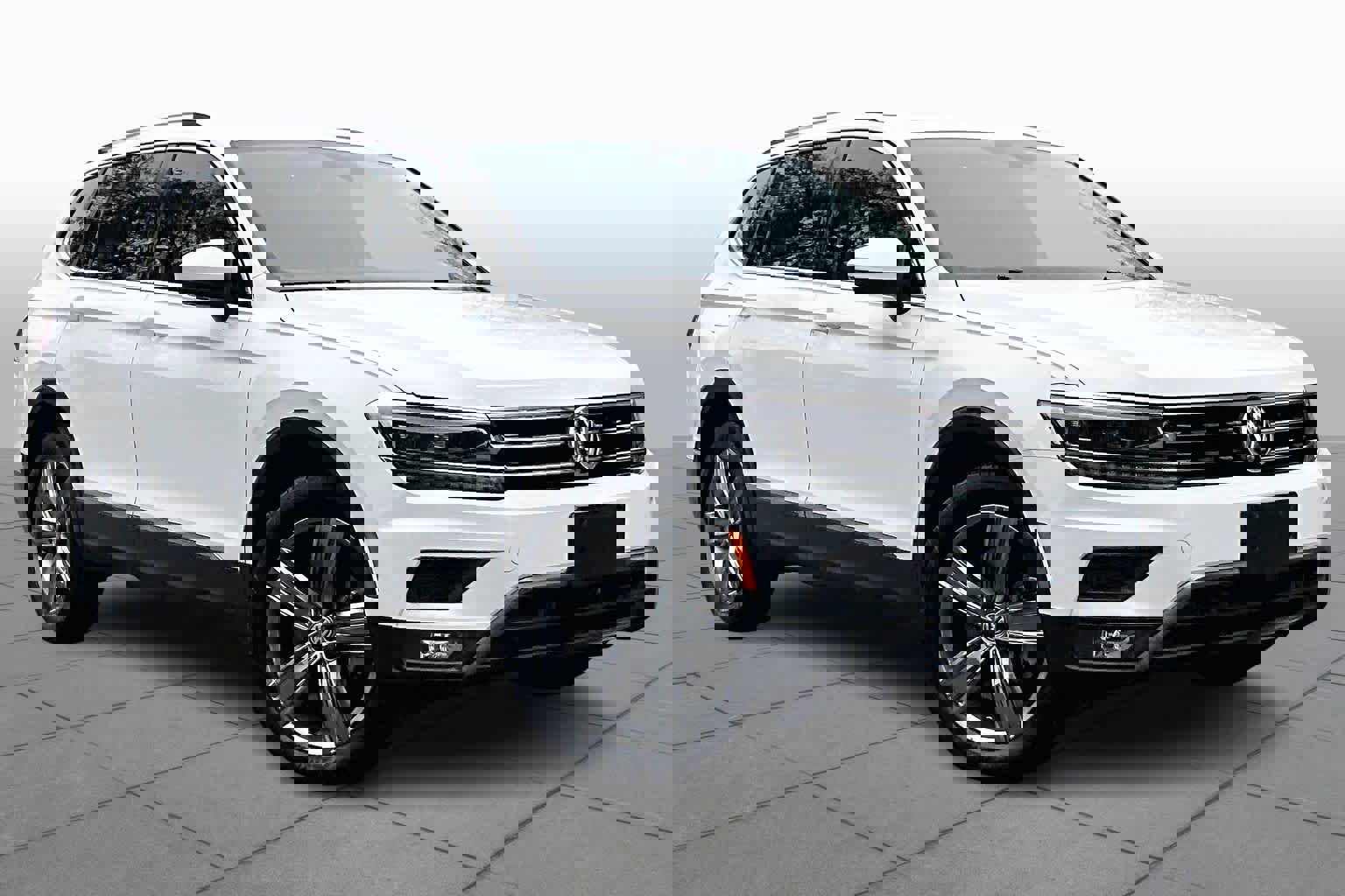 Used 2018 Volkswagen Tiguan SEL Premium image 2