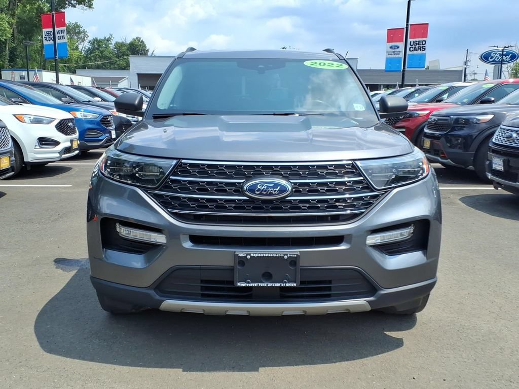 Used 2022 Ford Explorer XLT w/ Equipment Group 202A AWD/4WD image 7