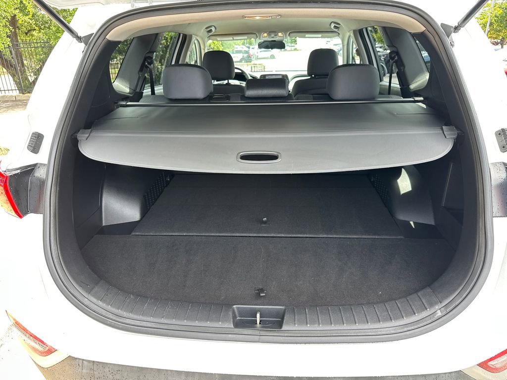 Used 2020 Hyundai Santa Fe SE FWD image 36
