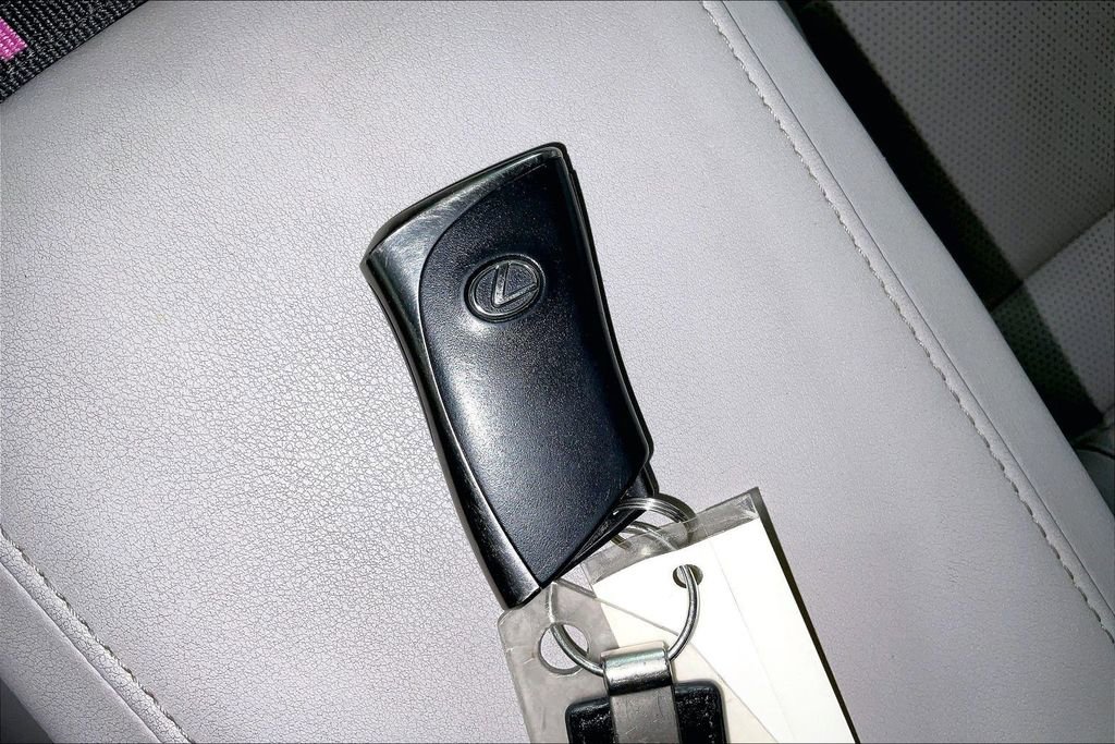 Used 2024 Lexus RX 350 Premium Plus w/ Convenience Package image 14