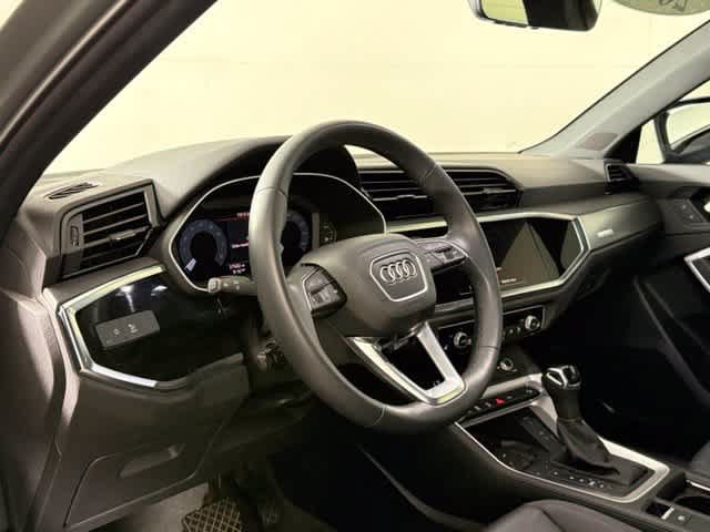 Used 2024 Audi Q3 2.0T Premium AWD/4WD image 5