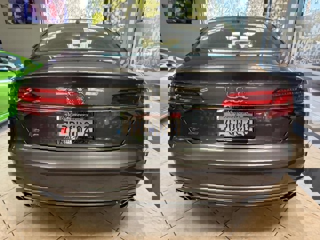 Used 2016 Audi S8 AWD/4WD image 5