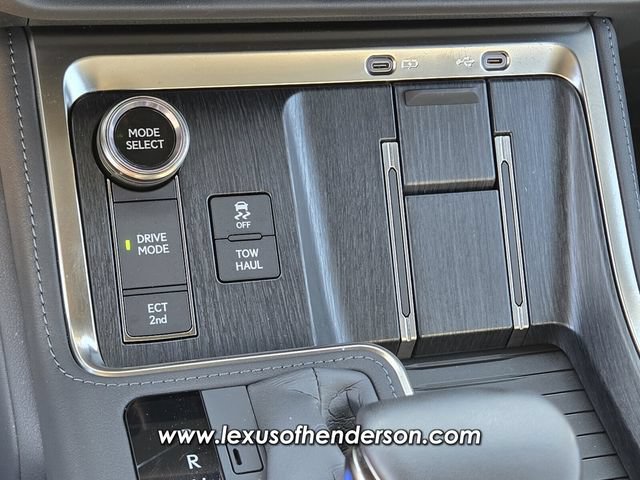 Certified 2026 Lexus GX 550 w/ Accessory Package (31) AWD/4WD image 30