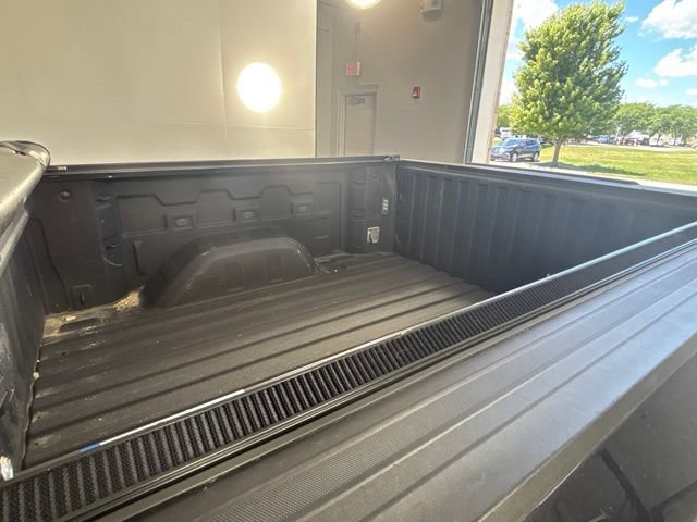 Used 2022 Chevrolet Silverado 1500 Custom AWD/4WD image 22