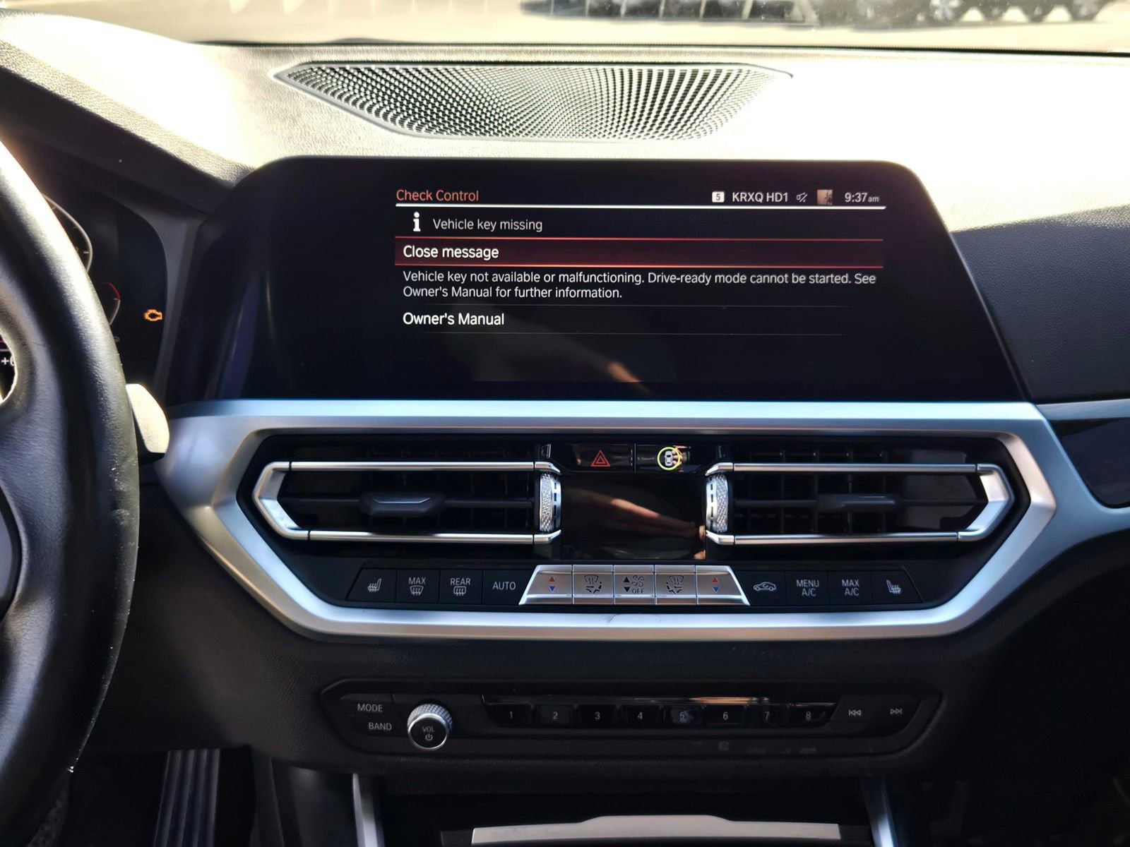 Used 2019 BMW 330i Sedan w/ Convenience Package image 18