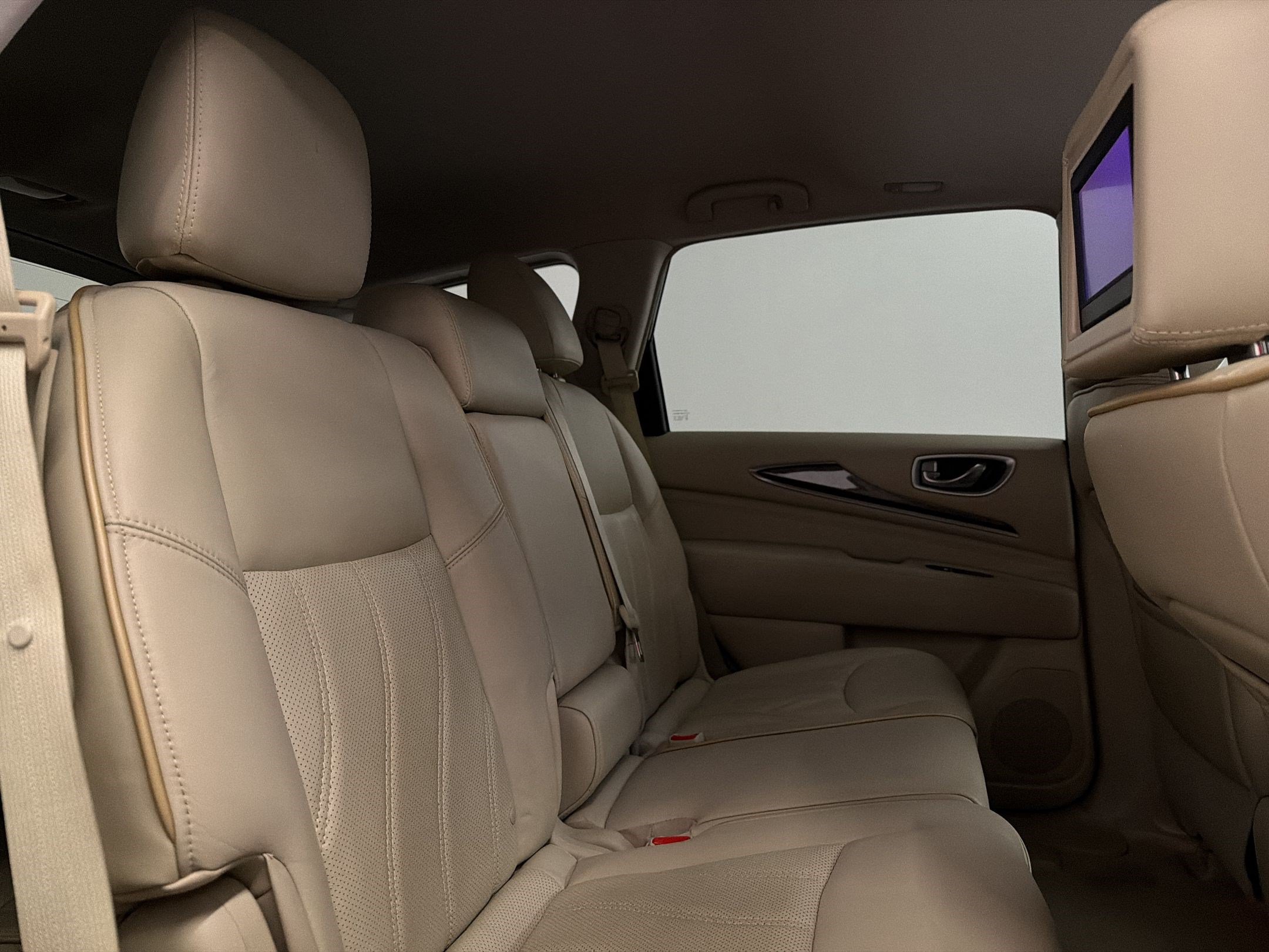 Used 2013 INFINITI JX35 FWD w/ Premium Pkg image 31