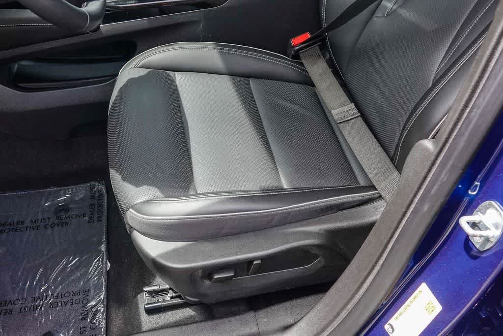 Used 2023 Buick Envision Essence AWD/4WD image 21