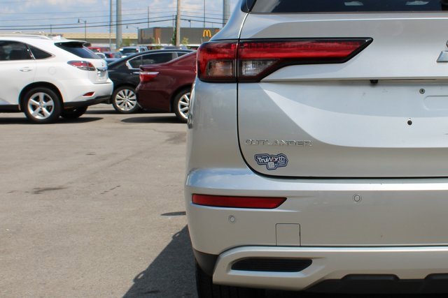 Used 2022 Mitsubishi Outlander SE image 47
