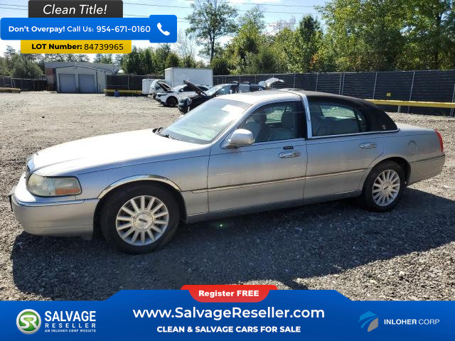 Used 2003 Lincoln Town Car Signature
