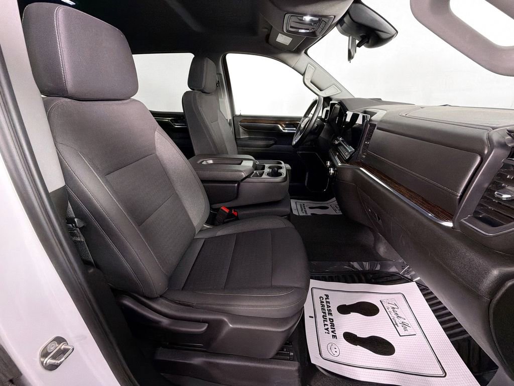 Used 2024 GMC Sierra 1500 SLE w/ Enhanced Capability Package image 28