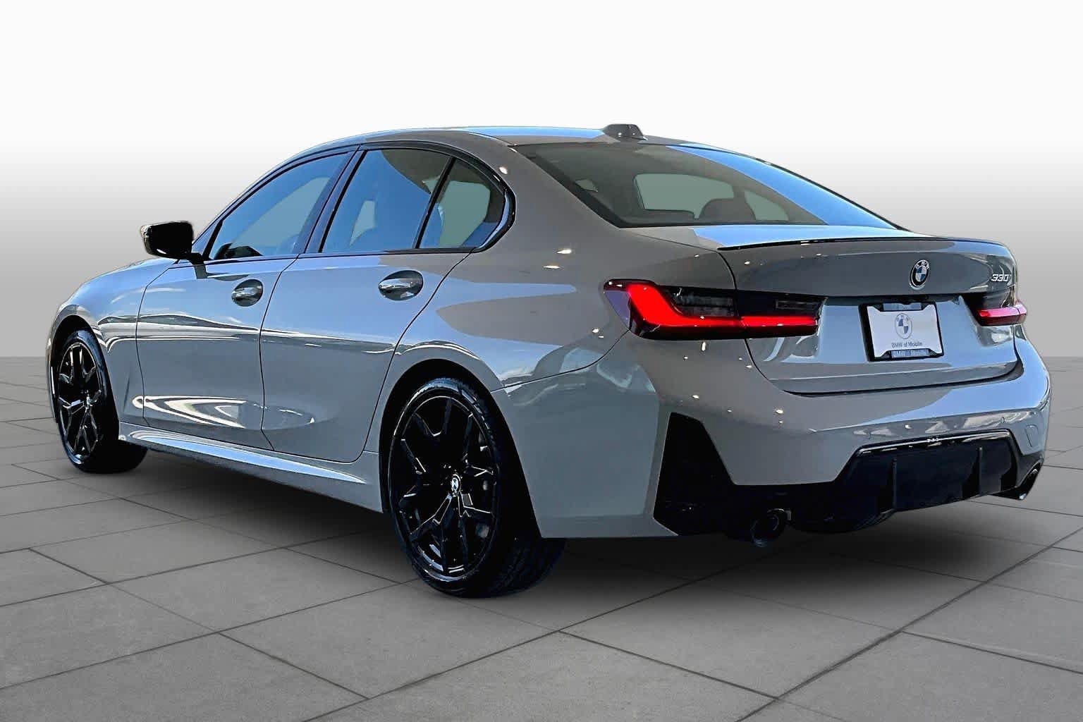 New 2026 BMW 330i Sedan w/ M Sport Package RWD image 12