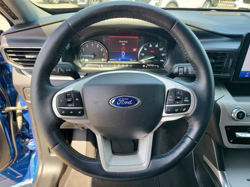 Used 2022 Ford Explorer XLT w/ Equipment Group 202A RWD image 35