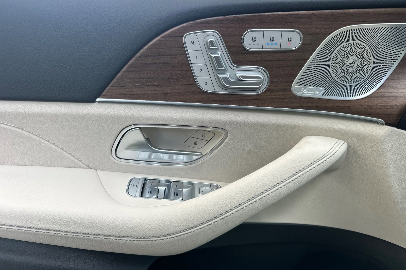 New 2026 Mercedes-Benz GLE 450 4MATIC image 13