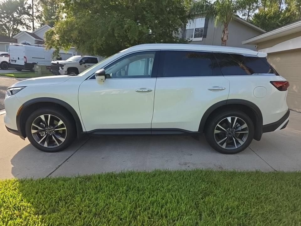 Certified 2023 INFINITI QX60 Luxe w/ Cargo Package AWD/4WD image 4