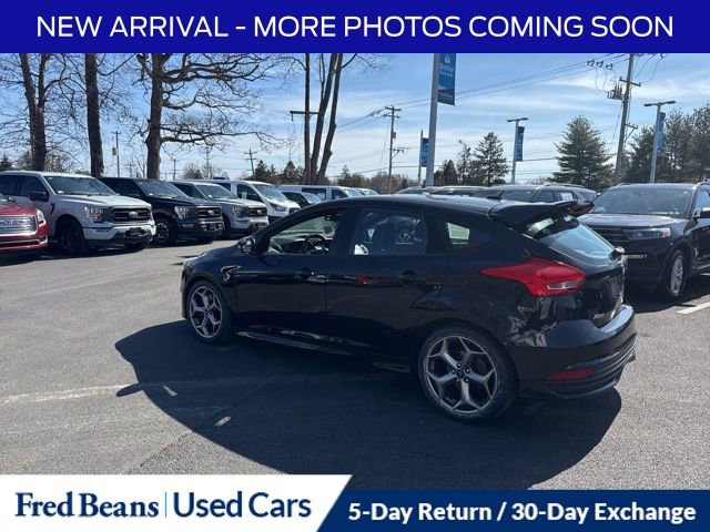 Used 2017 Ford Focus ST image 6