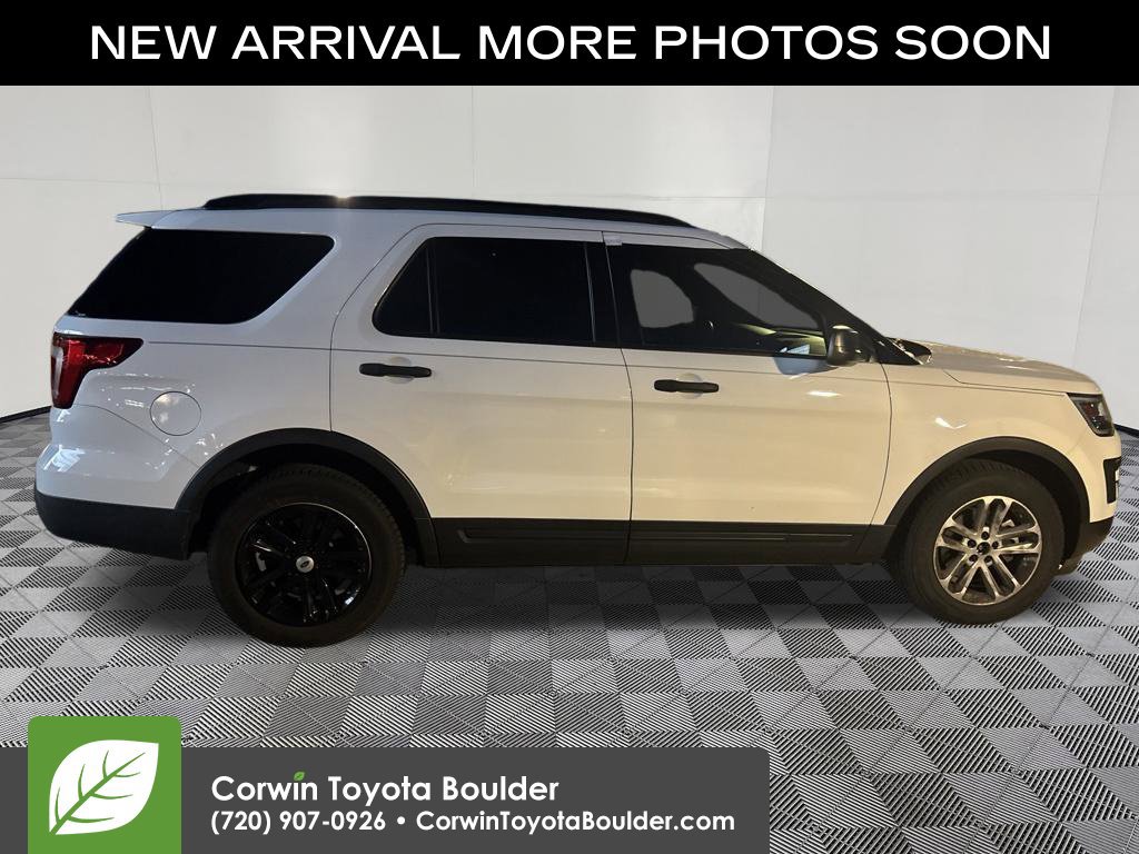 Used 2017 Ford Explorer FWD image 6