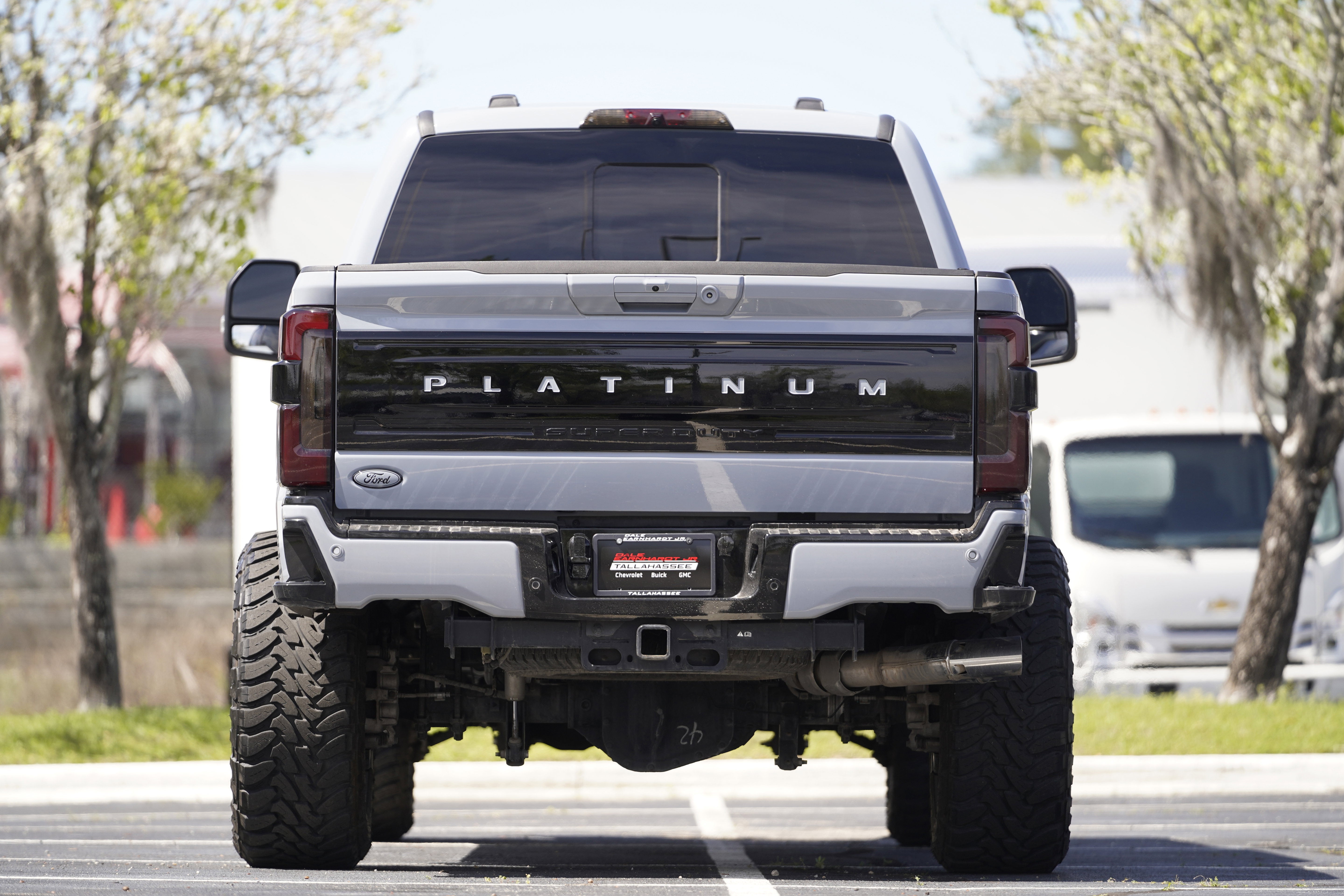 Used 2024 Ford F250 Platinum AWD/4WD image 9