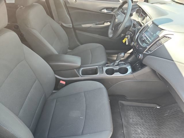 Used 2017 Chevrolet Cruze LT FWD image 19